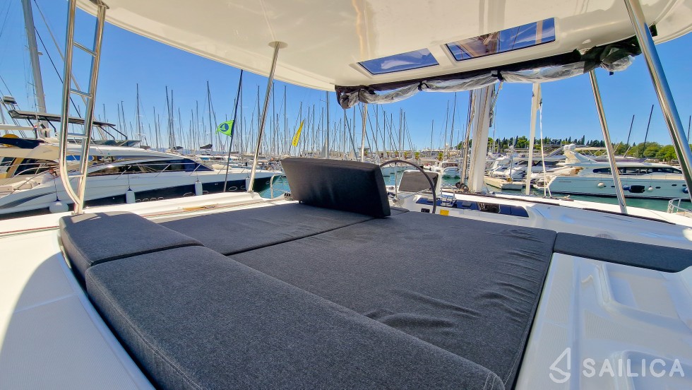 Lagoon 46  - Yacht Charter Sailica