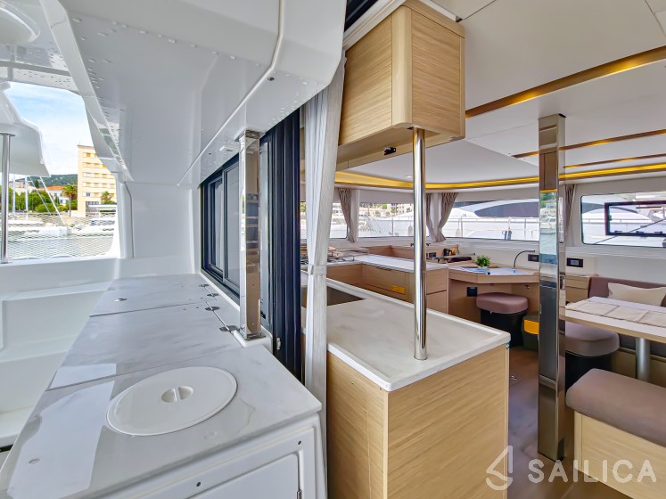 Lagoon 46  - Yacht Charter Sailica