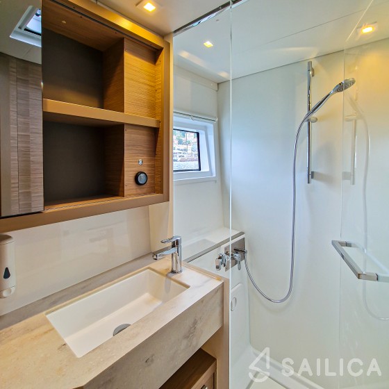 Lagoon 46  - Yacht Charter Sailica