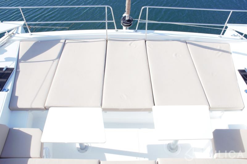 Bali 4.3 - Yacht Charter Sailica