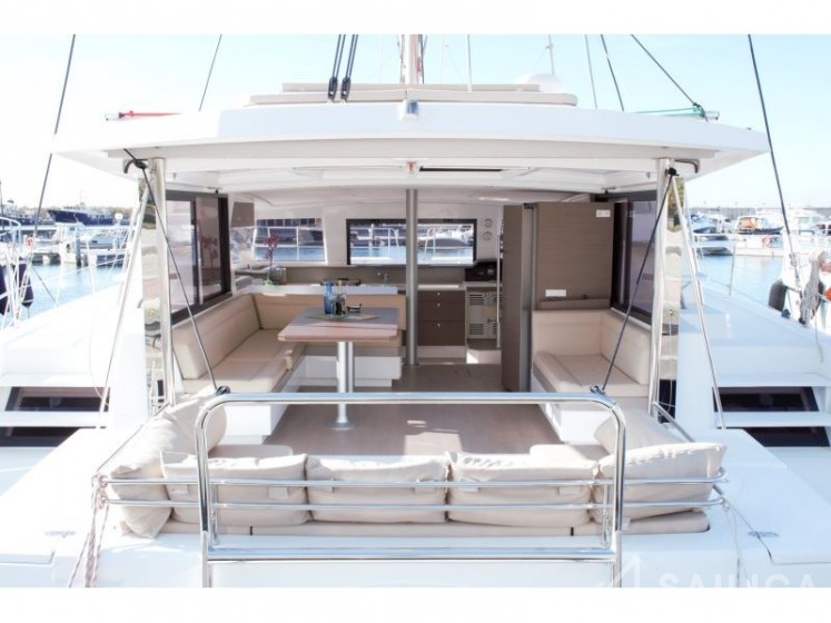 Bali 4.3 - Yacht Charter Sailica