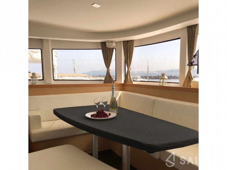 Bali 4.3 - Yacht Charter Sailica