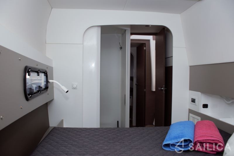 Bali 4.3 - Yacht Charter Sailica