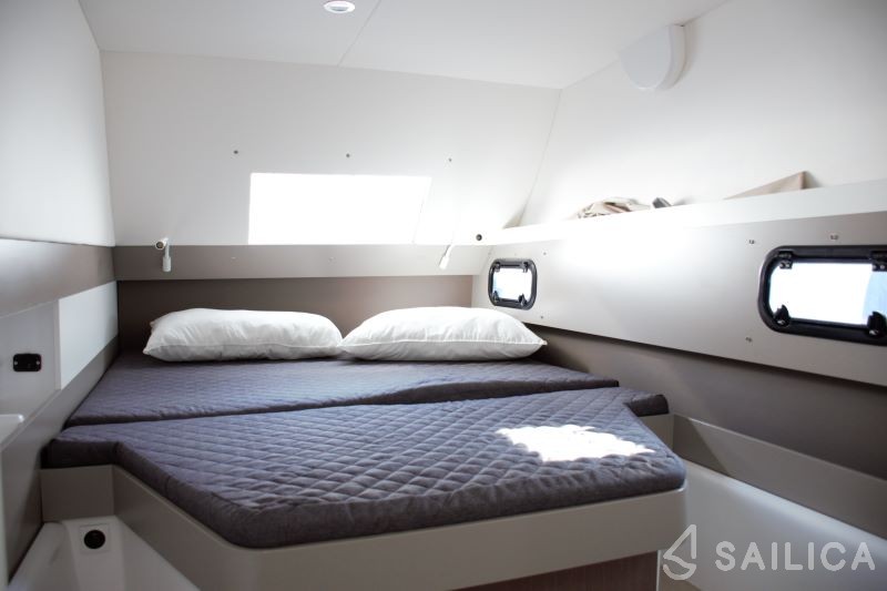 Bali 4.3 - Yacht Charter Sailica