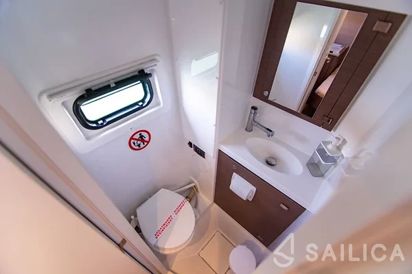 Bali 4.8  - Yacht Charter Sailica