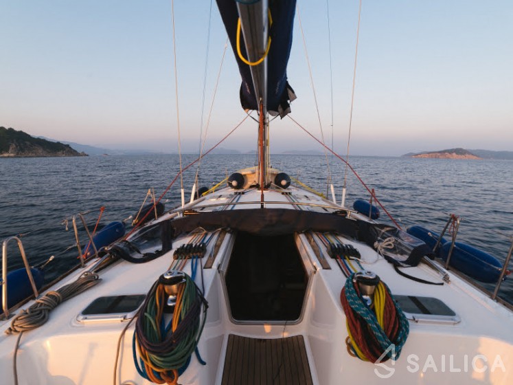 Sun Odyssey 49i - Yacht Charter Sailica