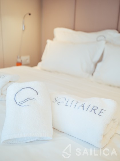 Sunreef 50 - Yacht Charter Sailica