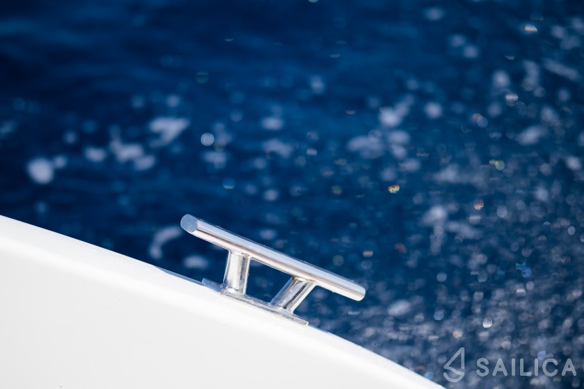 Sunreef 50 - Yacht Charter Sailica