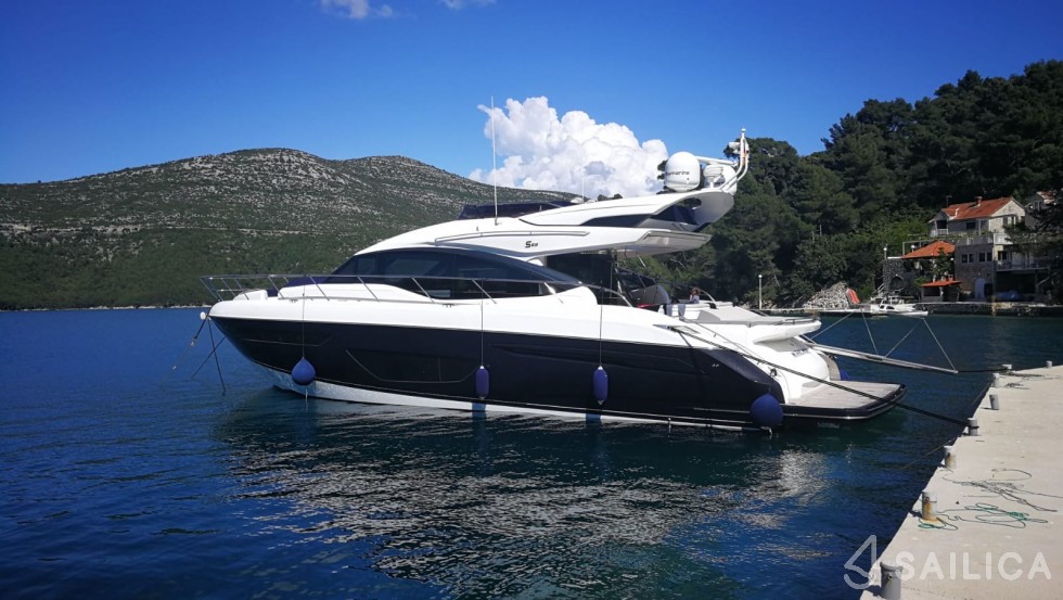 Princess S65 - Yacht Charter Sailica