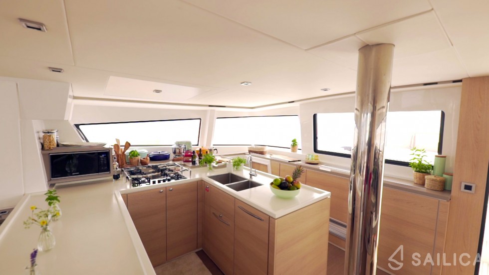 Bali 5.4. - Yacht Charter Sailica