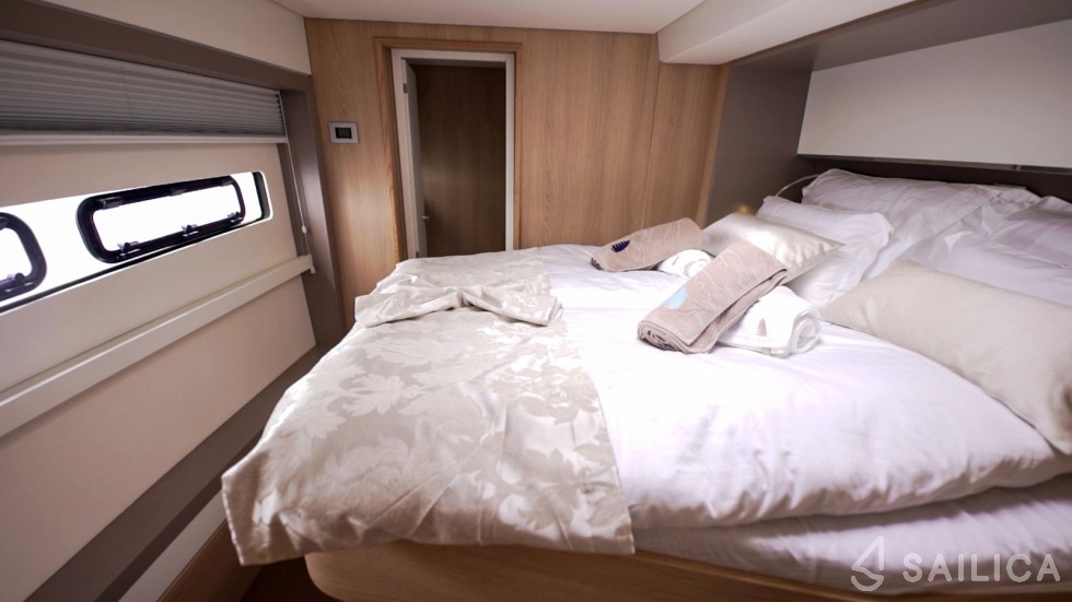 Bali 5.4. - Yacht Charter Sailica