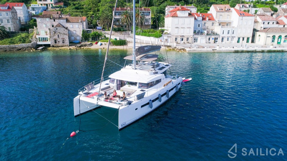 Bali 5.4. - Yacht Charter Sailica
