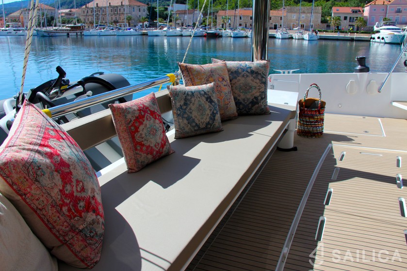 Bali 5.4. - Yacht Charter Sailica