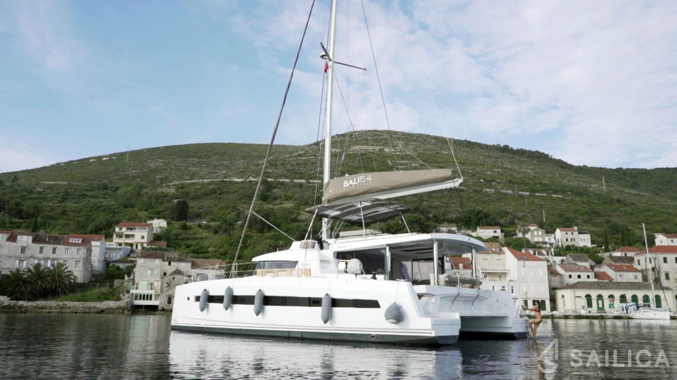 Bali 5.4. - Yacht Charter Sailica