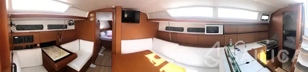 Sun Odyssey 419 - Yacht Charter Sailica