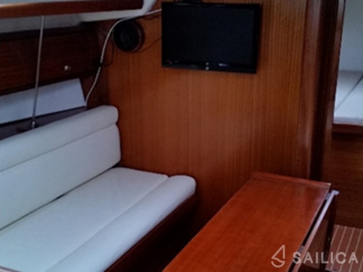 Bavaria 36 - Yacht Charter Sailica