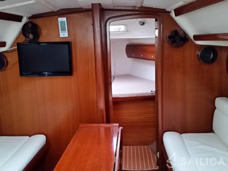 Bavaria 36 - Yacht Charter Sailica