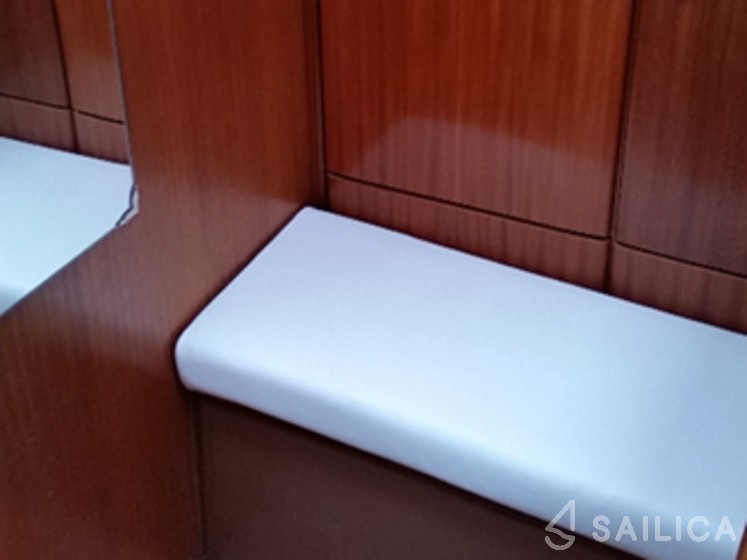 Bavaria 36 - Yacht Charter Sailica