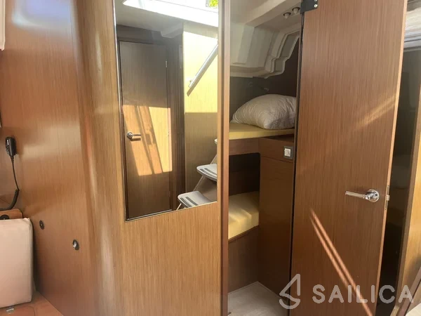 Oceanis 46.1 - Yacht Charter Sailica