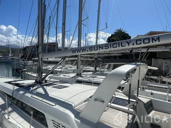 Oceanis 46.1 - Yacht Charter Sailica