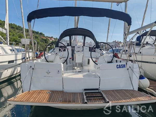 Sun Odyssey 389 - Yacht Charter Sailica