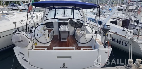 Oceanis 41.1 - Yacht Charter Sailica