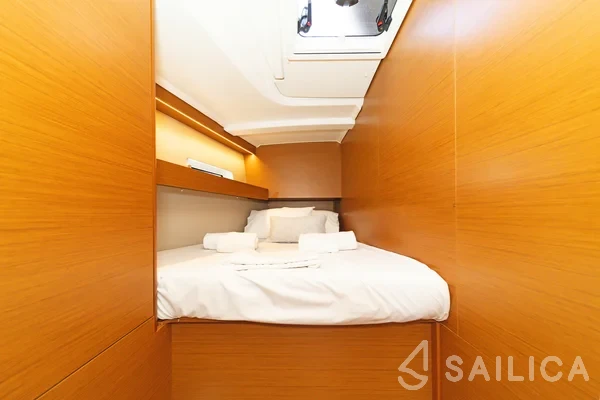 Sun Odyssey 490 - Yacht Charter Sailica