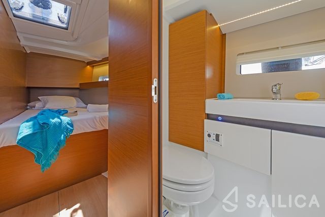 Sun Odyssey 490 - Yacht Charter Sailica