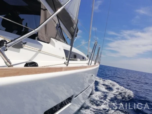 Dufour 460 GL - Yacht Charter Sailica