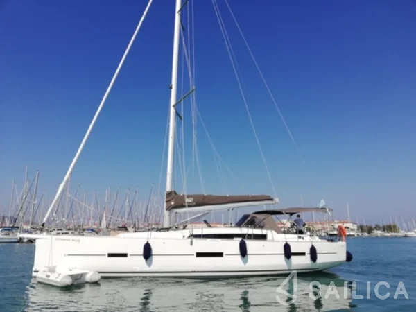 Dufour 460 GL - Yacht Charter Sailica