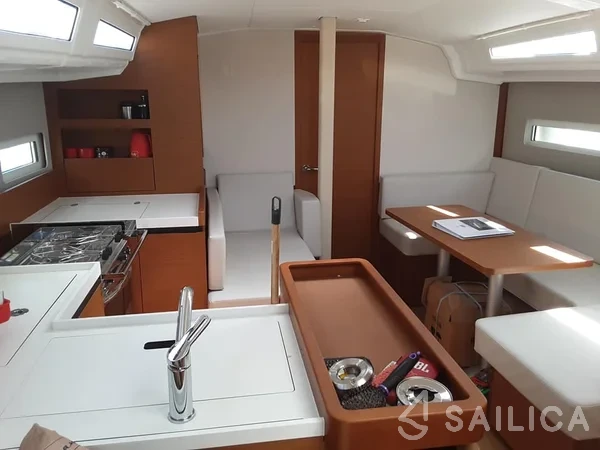 Sun Odyssey 410 - Yacht Charter Sailica