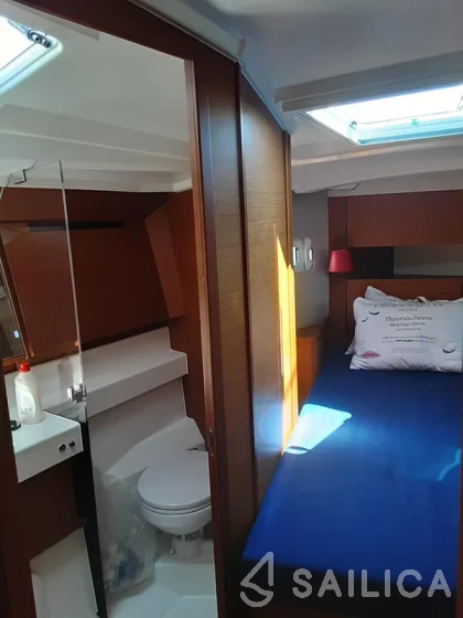Sun Odyssey 410 - Yacht Charter Sailica