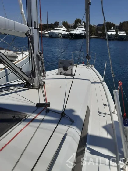 Sun Odyssey 410 - Yacht Charter Sailica