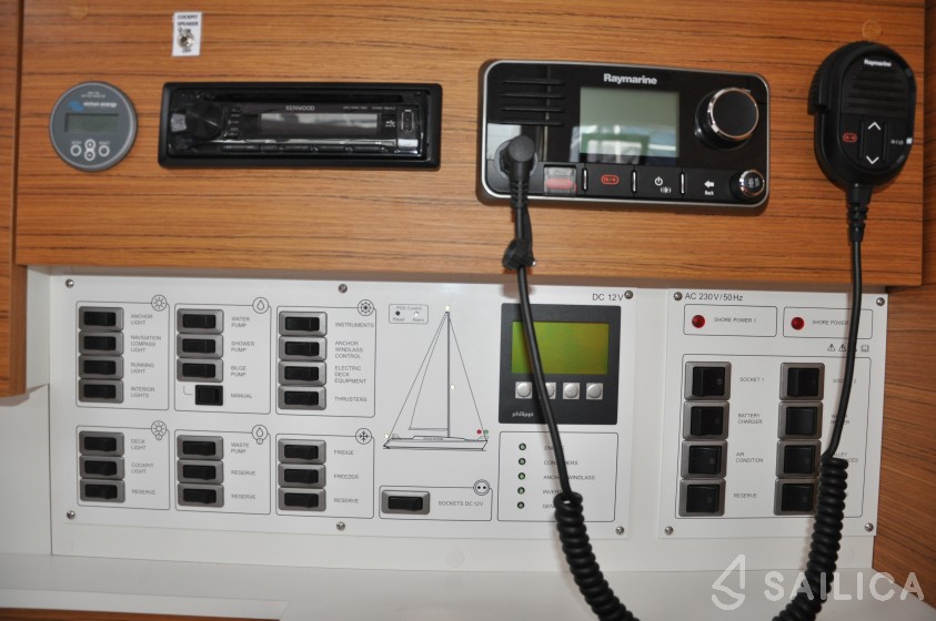 Elan 40 Impression - Yacht Charter Sailica