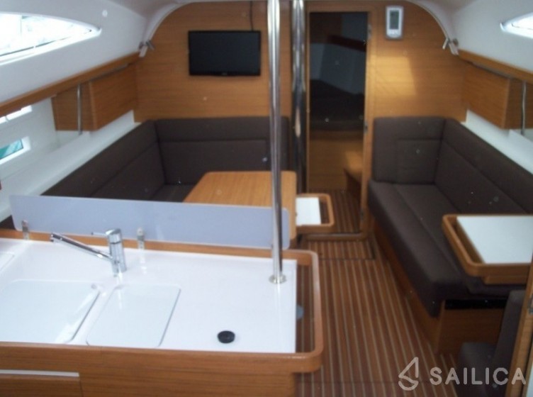 Elan 40 Impression - Yacht Charter Sailica