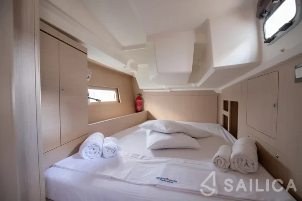 Oceanis 46.1 - Yacht Charter Sailica