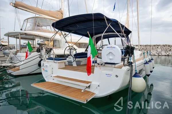 Oceanis 46.1 - Yacht Charter Sailica