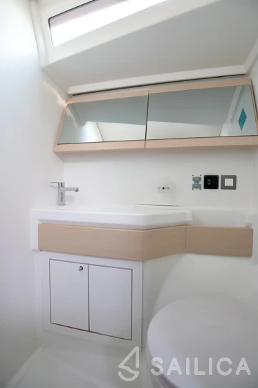 Oceanis 46.1 - Yacht Charter Sailica