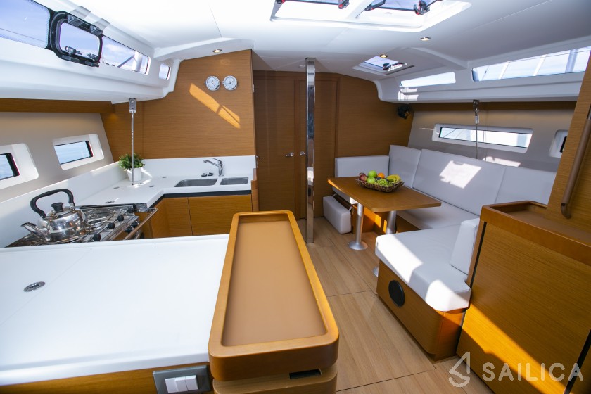 Sun Odyssey 440 - Yacht Charter Sailica