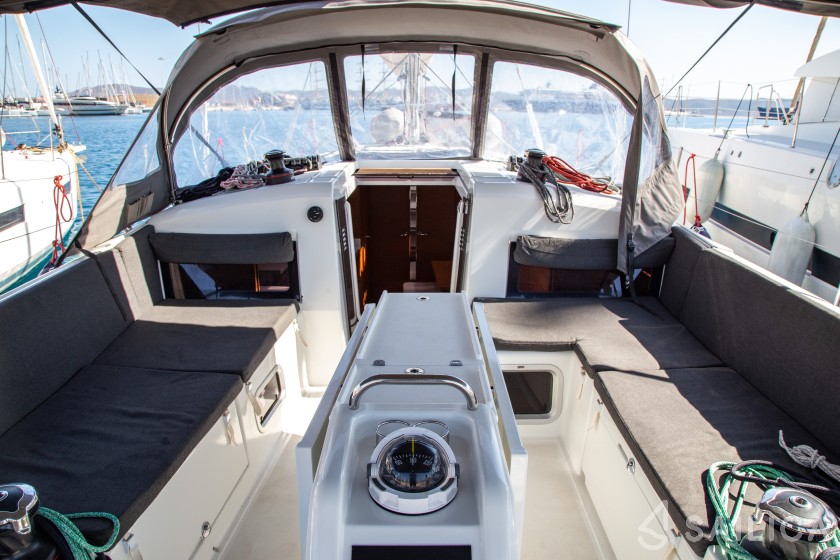 Sun Odyssey 440 - Yacht Charter Sailica