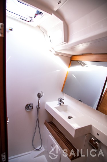 Sun Odyssey 440 - Yacht Charter Sailica