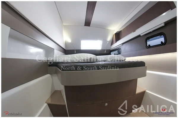 Bali 4.1 - Yacht Charter Sailica
