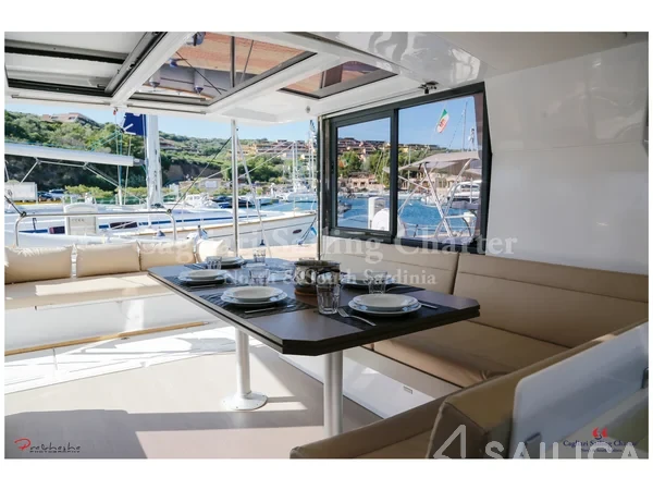 Bali 4.1 - Yacht Charter Sailica