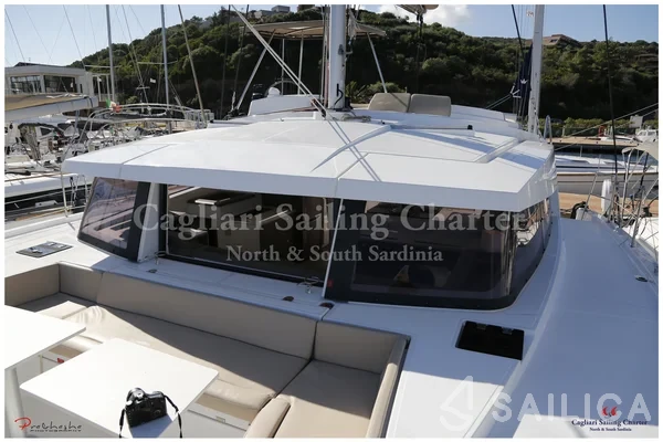 Bali 4.1 - Yacht Charter Sailica