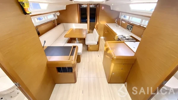 Sun Odyssey 519 - Yacht Charter Sailica