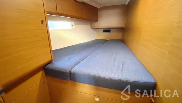 Sun Odyssey 519 - Yacht Charter Sailica