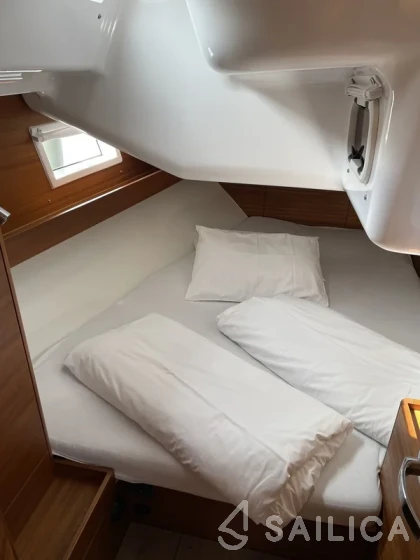 Elan Impression 40.1 - Yacht Charter Sailica