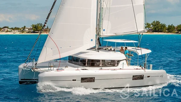 Lagoon 42 - Yacht Charter Sailica