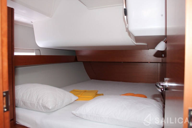 Dufour 460 GL - Yacht Charter Sailica
