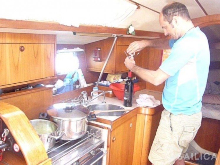 Sun Odyssey 33 - Yacht Charter Sailica